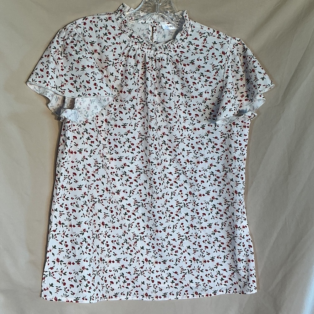 Chic Floral Print Blouse with Ruffle Sleeves